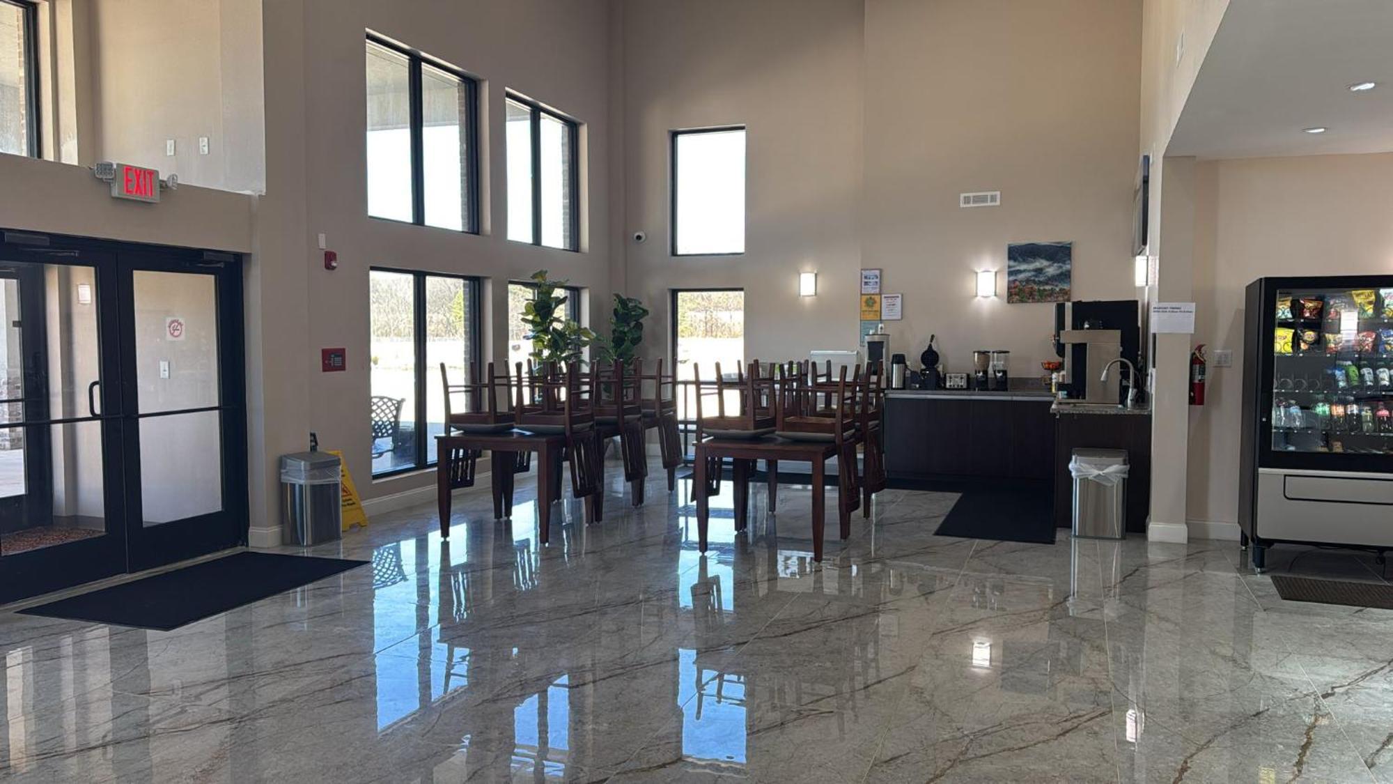 Royal Inn & Suites Adairsville Екстериор снимка